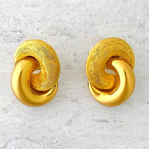 Vintage Christian Dior Interlocked Earrings Gold Tone Pierced Ears Posts